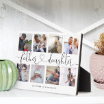 Father Daughter Heftschrift | Foto Grid Collage Fotoplatte<br><div class="desc">Ein besonderes und unvergessliches Foto-Collage-Geschenk für Vater und Tochter. Das Design verfügt über ein 8-Foto-Collage-Layout, mit dem acht eigene Vater- und Tochter-Fotos angezeigt werden können. "Father Daughter" ist in einem stilvollen schwarzen Pinselskript und einer Kalligraphie im Herzdesign konzipiert und mit den Namen von Vater und Tochter abgestimmt. Schicken Sie sich...</div>