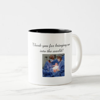Father’s Day Mug, Medal-Pointing Doc Illustration Zweifarbige Tasse