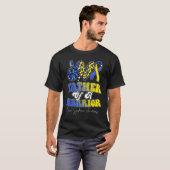 Father Warrior Down Syndrome Awareness Family T-Shirt (Vorne ganz)