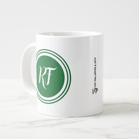 Fathers Day Golf Dad Green Script Circle Monogram Jumbo-Tasse (Vorderseite Links)