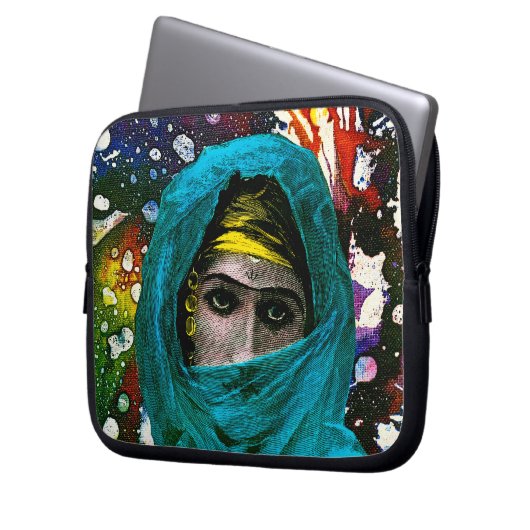 Fatima von Michael Moffa Laptopschutzhülle (Vorderseite Links)