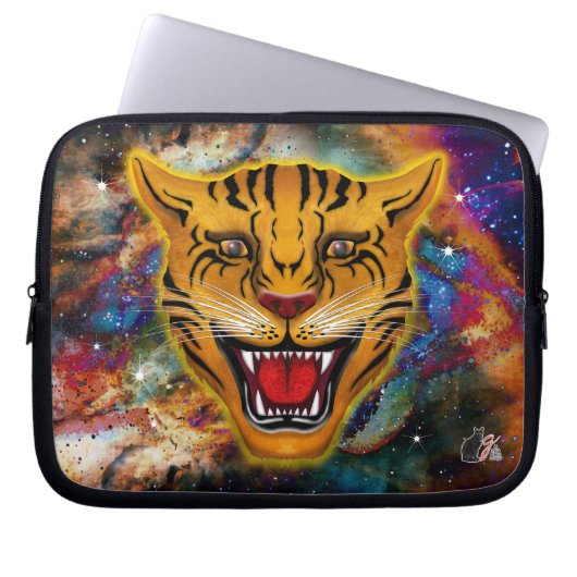 Fauchender Tiger-Nebel Laptopschutzhülle (Vorderseite)