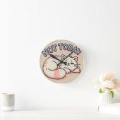 Fauler Cartoon-Kater  Runde Wanduhr (Zuhause)
