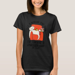Fauler Kater liegt auf Sofa Sarkasmus-Witz Sarka T-Shirt