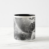 Faust und Mephistopheles an den Hexen Zweifarbige Tasse (Mittel)