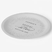 Faux Embossed White Roses Bridal Shower  Pappteller (Schrägansicht)