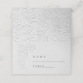 Faux Embossed White Roses Wedding Platzkarte (Außenseite Aufgefaltet)