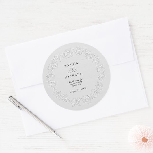 Faux Embossed White Roses Wedding Sticker (Umschlag)