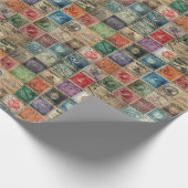 Faux-Fantasy-Postwertzeichencollage 7 Geschenkpapier (Ecke)