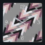 faux rose gold white marble purple black geometric quadratische wanduhr<br><div class="desc">Modern and trendy design featuring faux rose gold, white marble, purple and black triangles on a grey background.</div>