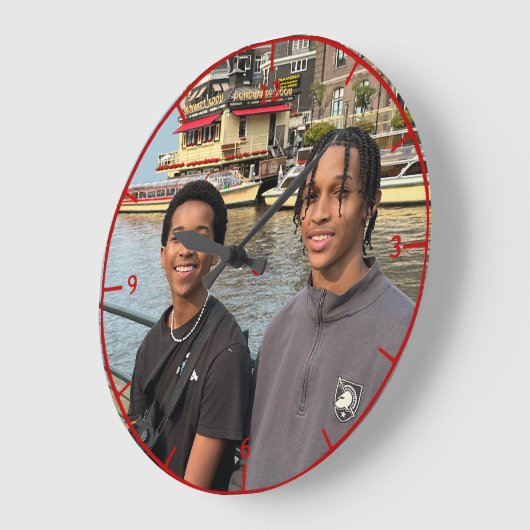 "Fave People" oder "Clock" Große Wanduhr (Winkel)