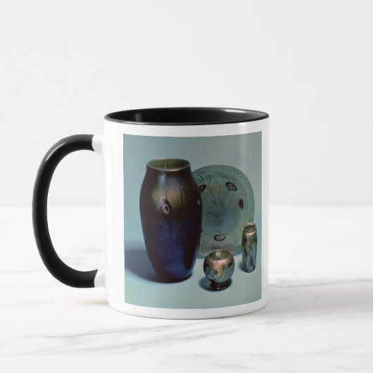 Favrile Platte und Vasen Tiffanys Tasse (Links)