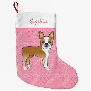Fawn Boston Terrier Dog auf rosa Herzen und Name Kleiner Weihnachtsstrumpf