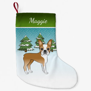 Fawn Boston Terrier in einem Winterwald & Name Kleiner Weihnachtsstrumpf
