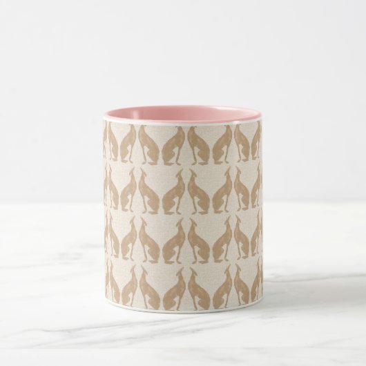 Fawn Greyhound in Art Deco Design Tasse (Zentrum)