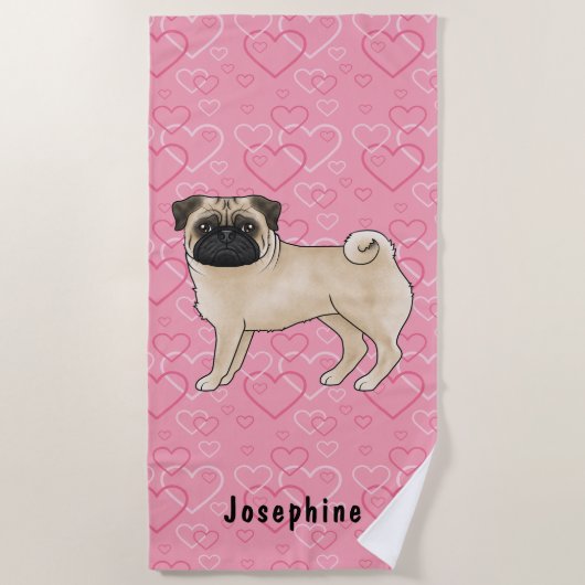 Fawn Mops Hund Niedlichen Mops und rosa Herzen mit Strandtuch (Vorderseite)