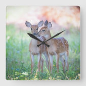 Fawns Quadratische Wanduhr (Vorderseite)