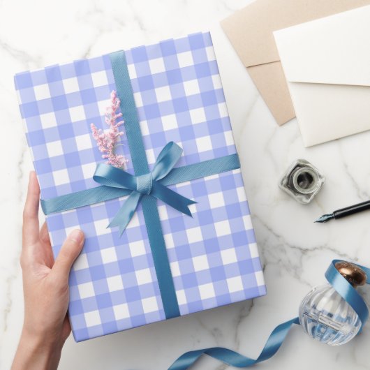 Faye und Lauren Blue Gingham Geschenkpapier (Schenken)