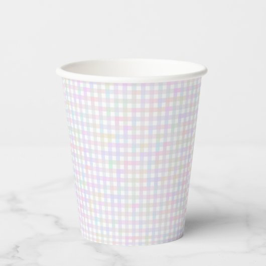 Faye und Lauren Pastel Gingham Multicolor Pappbecher (Vorderseite)