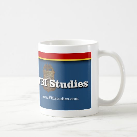 FBI studiert Tasse (Rechts)