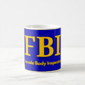 FBI — T - Shirt Trucker Hat von weiblichen Chefrei Kaffeetasse (Mittel)