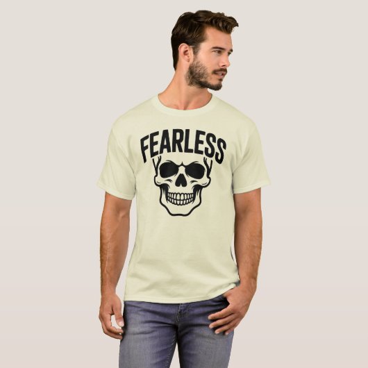 Fearless Skull Graphic T-Shirt – Bold Attitude (Vorne ganz)