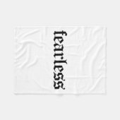 Fearless Tee Shirt, Fearless And Strong Motivation Fleecedecke (Vorderseite (Horizontal))