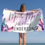 Feather & Blume Mr. and Mrs. Personalisiert Weddin Strandtuch<br><div class="desc">Machen Sie eine Erklärung am Pool oder am Strand mit unserer großen Auswahl an niedlichen,  individuell anpassbaren Badetüchern. Wir haben elegante,  klassische und lustige Volldruckdesigns. Nur verheiratet,  Hochzeitsprichwörter,  Propheten für Hochzeiten,  Hochzeitsdekoration,  frische Weds,  Hochzeitsempfang,  Flitterwochen,  Personalisiertes Hochzeitsfest-Verlobung-Brautparty.</div>