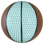 Feather heart in soft green basketball (Vertikal)