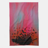 Feather of Crows, Black Birds & Ravens Geschirrtuch (Vertikal)