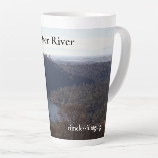 Feather River auf einer Tasse, heißes Getränk, Ges Milchtasse (Rechte Ecke)