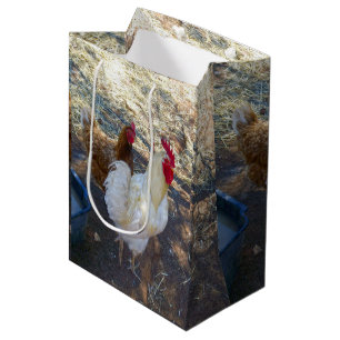 Feathered Companies: White Rooster und Seine Hen Mittlere Geschenktüte