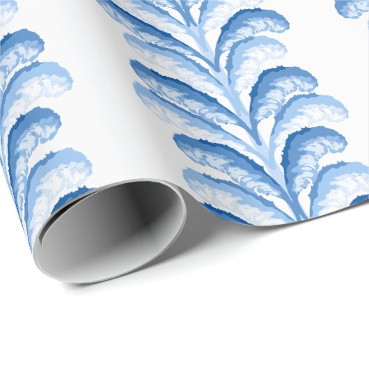 Feathered Fete Stripe in Blue Porcelain Geschenkpapier (Rolleneckpunkt)
