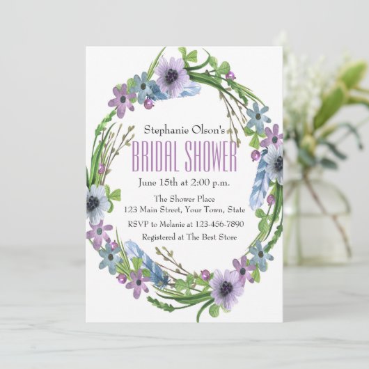 Feathers and Blume Brautparty Einladung (Stehend Vorderseite)