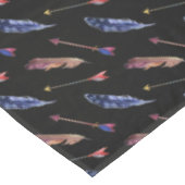 Feathers & Arrows Tischdecke (Schrägansicht)