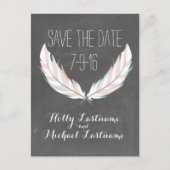 Feathers + Chalkboard Wedding Save the Date Ankündigungspostkarte (Vorderseite)