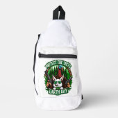 Feathers & Fur: Eine unwahrscheinliche Allianz Crossbody Bag (Vorderseite)