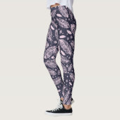 Feathery Fantasy: Romantische Musterkreation Leggings (Links)