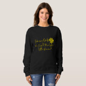 Februar Mädchen sind mit einem bisschen Sonnensche Sweatshirt (Vorne ganz)