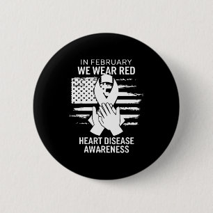 Februar Wir Tragen Rot Amerikanische Flagge Herzkr Button