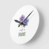 February Violet Birth Flowe Clock Watercolor Runde Wanduhr (Winkel)