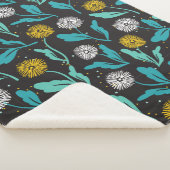 Federkronen-Blume und Blätter Design Sherpadecke (3/4)