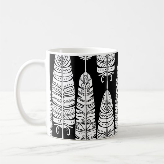 Federn Boho: Schwarz-Weiß-Muster Kaffeetasse (Links)