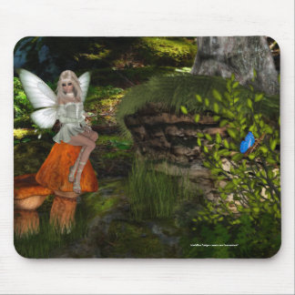 Fee auf einem Pilz-Entwurf 2 Mousepad