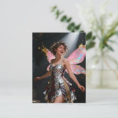 Fee im Kleid aus recycelten Krawatten Postkarte (Stehend Vorderseite)