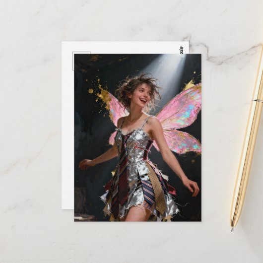 Fee im Kleid aus recycelten Krawatten Postkarte (Vorderseite/Rückseite Beispiel)