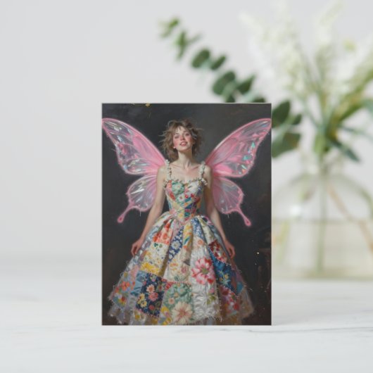 Fee in einem Patchwork-Deckchenkleid Postkarte (Stehend Vorderseite)