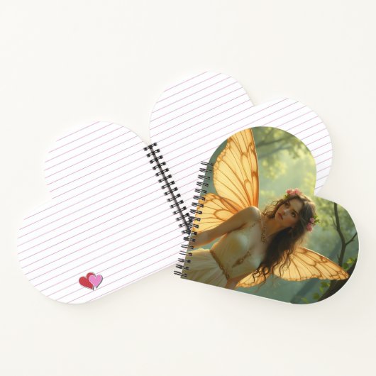 Fee in einem weißen Kleid im Wald Notizblock (Innenseite)