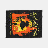 Feelin Cute Might Curse You Later Retro Witch Cat  Fleecedecke (Vorderseite (Horizontal))