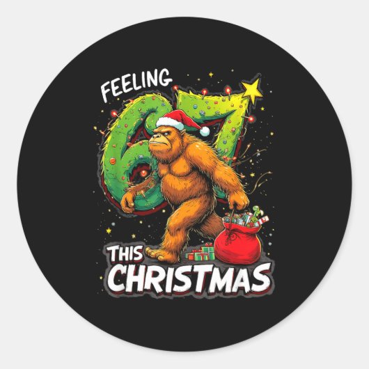 Feeling 67 Funny Christmas Bigfoot Holiday  Runder Aufkleber (Vorderseite)